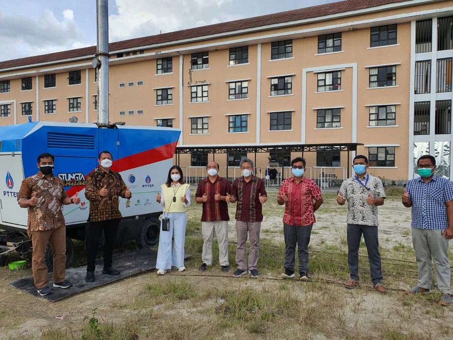 csr kesehatan PTTEP Indonesia Supports Waste Bank Management in Toba Regency