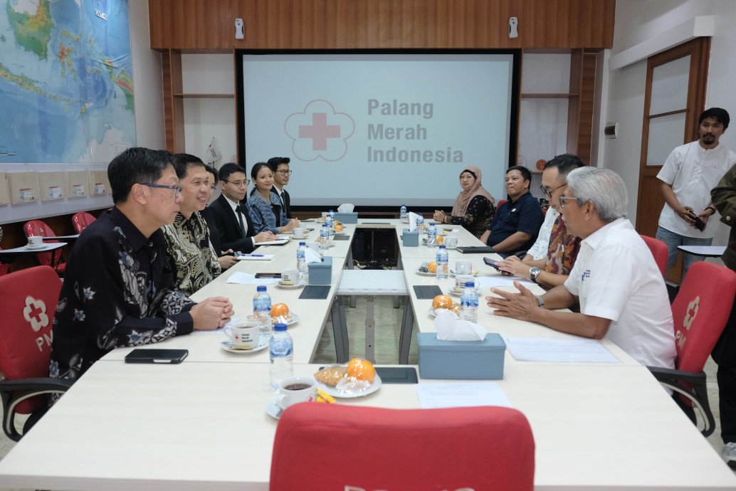 csr kesehatan PTTEP Provides Humanitarian Aid for Earthquake Relief in NTT through PMI
