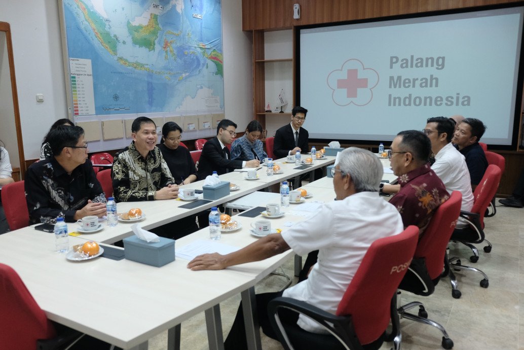 csr kesehatan PTTEP Provides Humanitarian Aid for Earthquake Relief in NTT through PMI