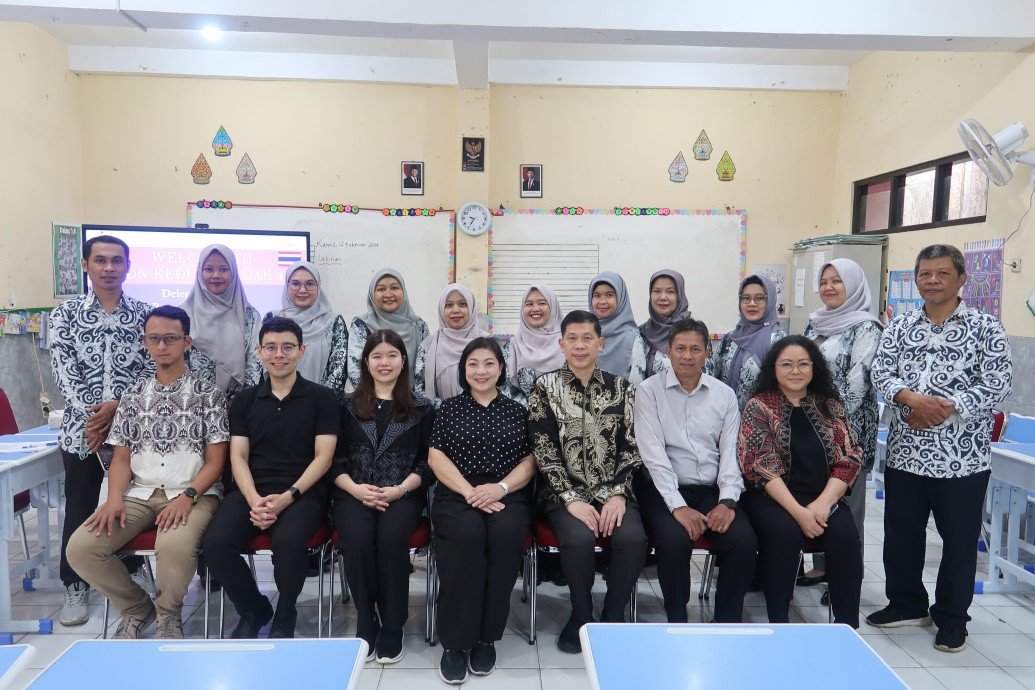 csr kesehatan PTTEP Supports Educational Advancement through Computer Donation under the Royal Initiative of Her Royal Highness Princess Maha Chakri Sirindhorn