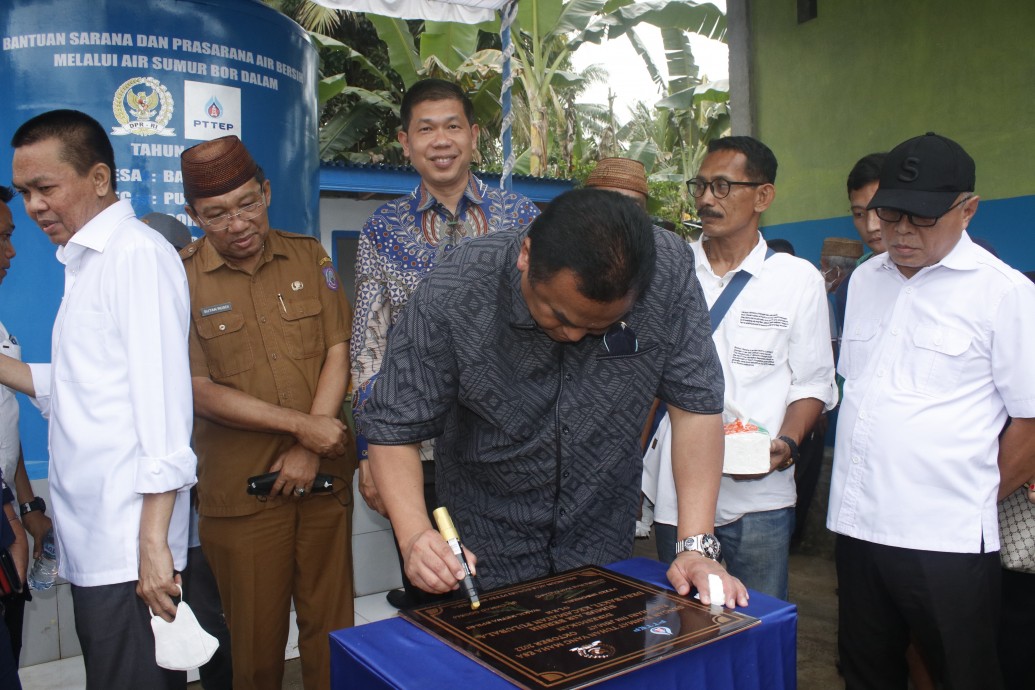 csr kesehatan Rachmat Gobel and PTTEP Indonesia Build Clean Water Well in Gorontalo