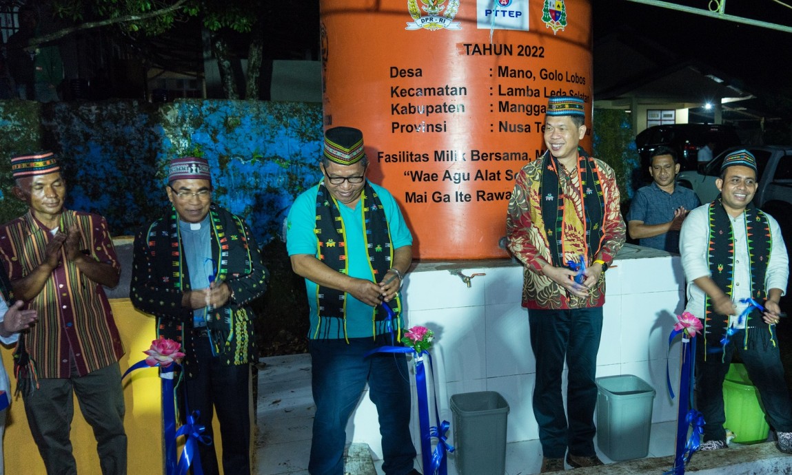 csr kesehatan Julie Laiskodat Facilitates Clean Water Facility at Coffee Agrotourism Area in Mano, NTT