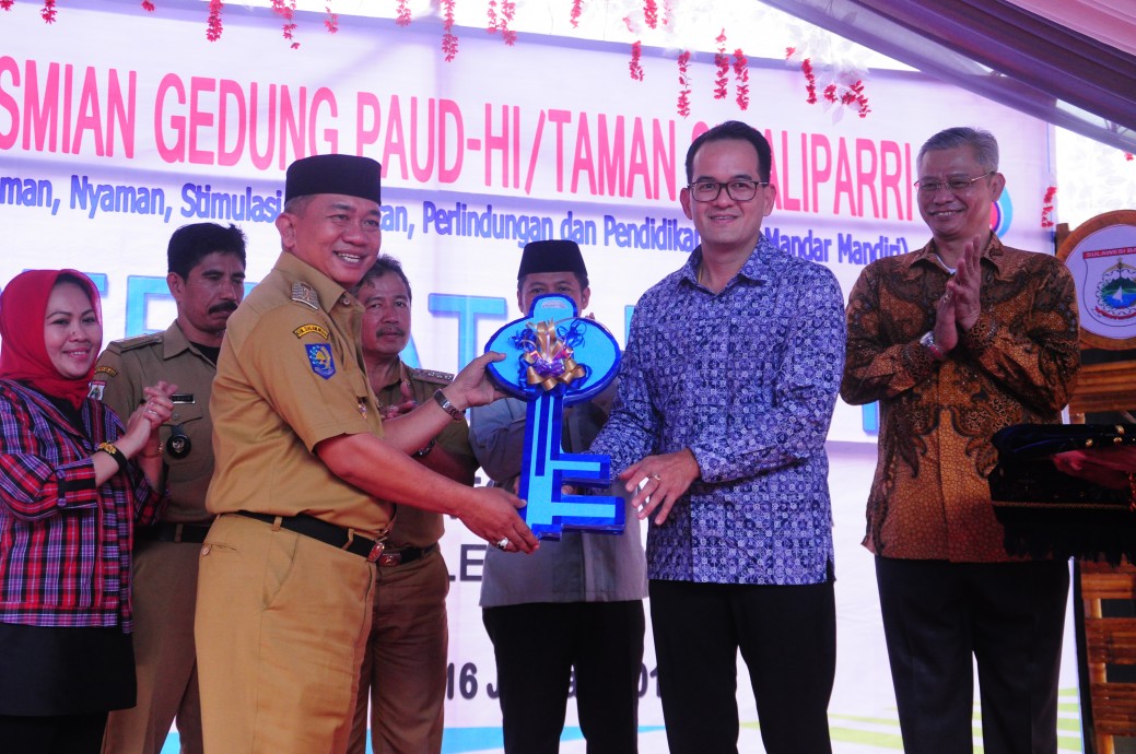 csr kesehatan Opening Ceremony of PTTEP's 14th and 15th SIOLA Centers